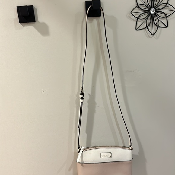 Kate Spade crossbody - Picture 3 of 4